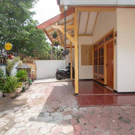 Hotel Spot On 3218 Bee Palm Family Syariah Malang Zewnętrze zdjęcie