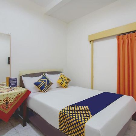 Hotel Spot On 3218 Bee Palm Family Syariah Malang Zewnętrze zdjęcie