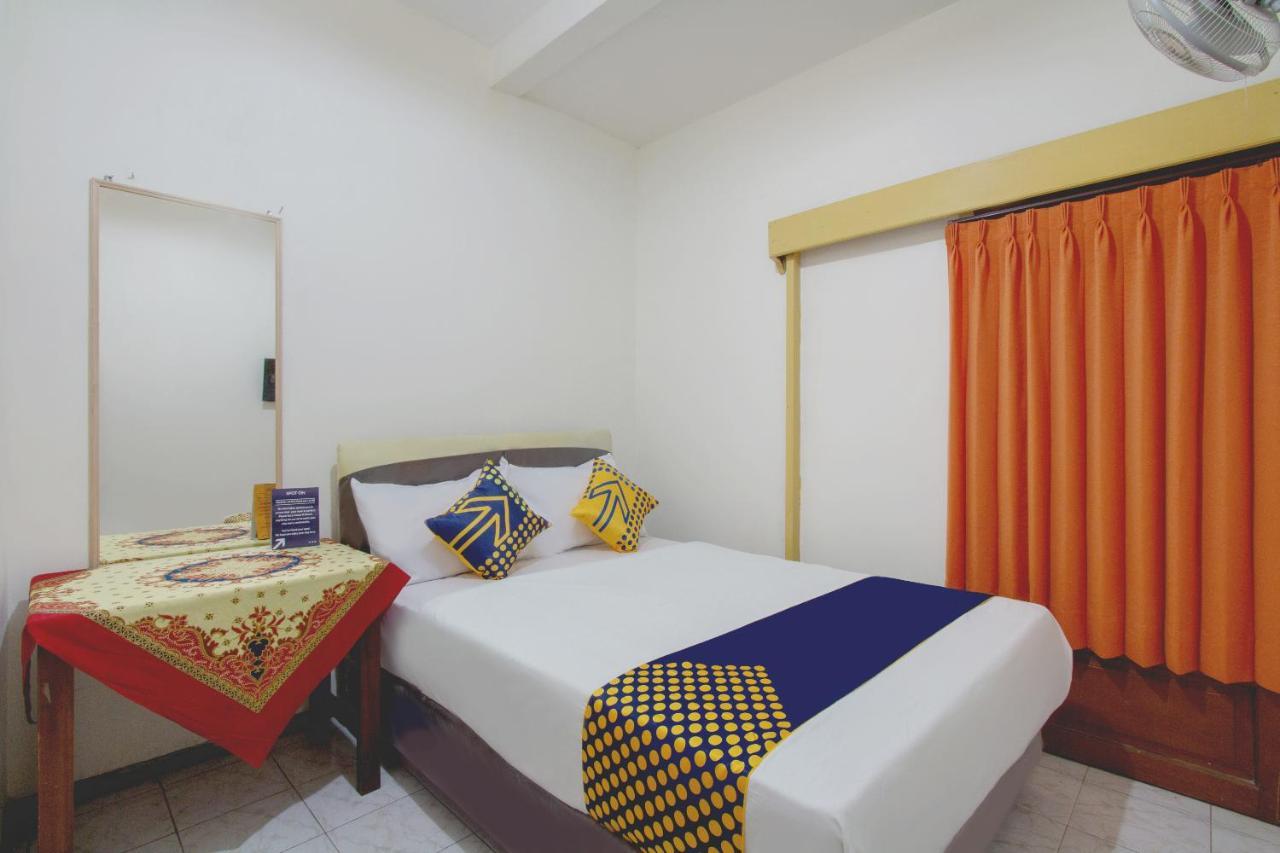 Hotel Spot On 3218 Bee Palm Family Syariah Malang Zewnętrze zdjęcie