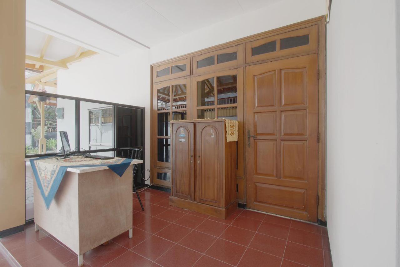 Hotel Spot On 3218 Bee Palm Family Syariah Malang Zewnętrze zdjęcie