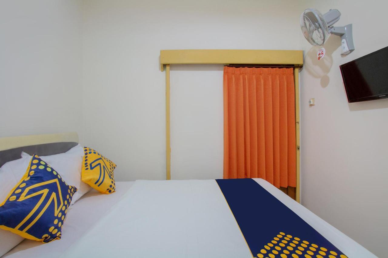 Hotel Spot On 3218 Bee Palm Family Syariah Malang Zewnętrze zdjęcie